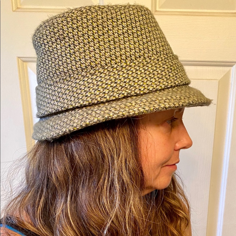 D&Y BUCKET HAT 100% Acrylic One Size